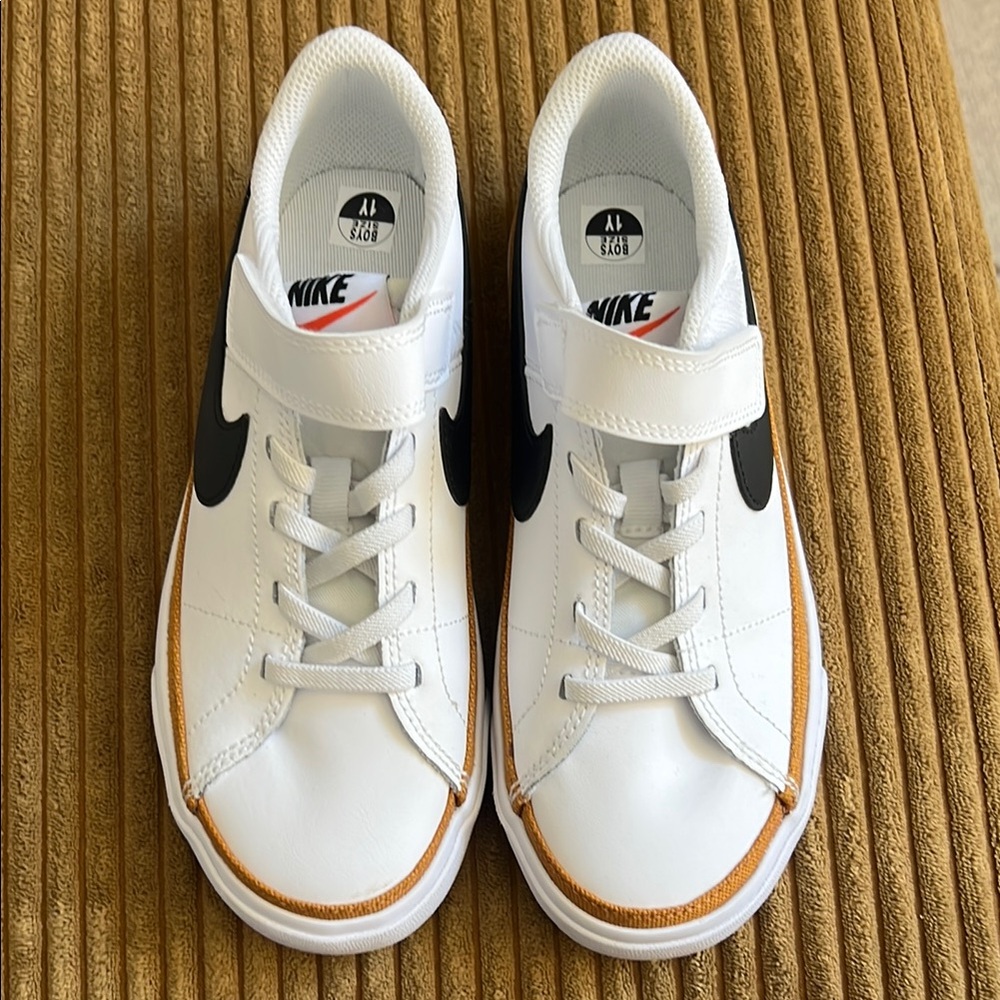 Nike Court Legacy Little Kids/Youth 1Y White Black Swoosh Sneakers